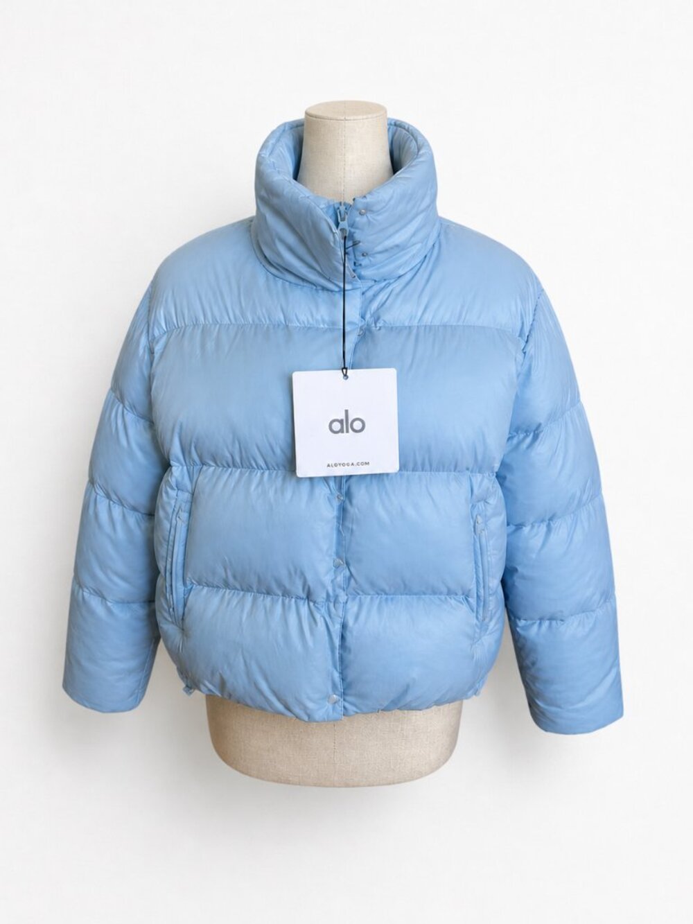 NWT Alo Yoga Gold Rush Puffer Jacket Celestial Blue Size  M - Picture 3 of 10